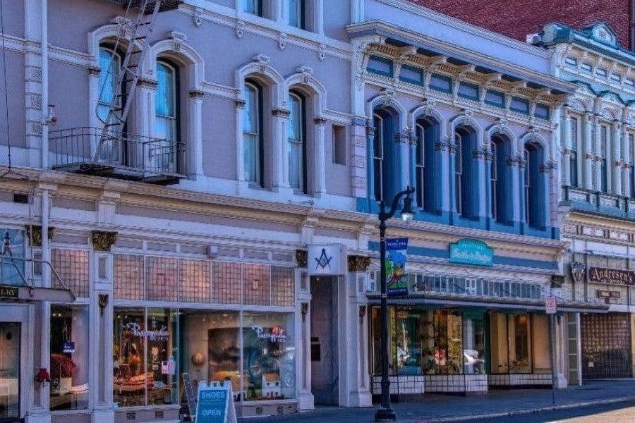 Petaluma CA downtown